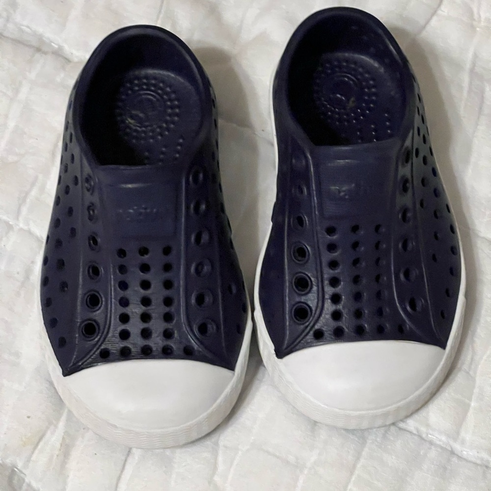 EUC! Native Toddler Shoes!